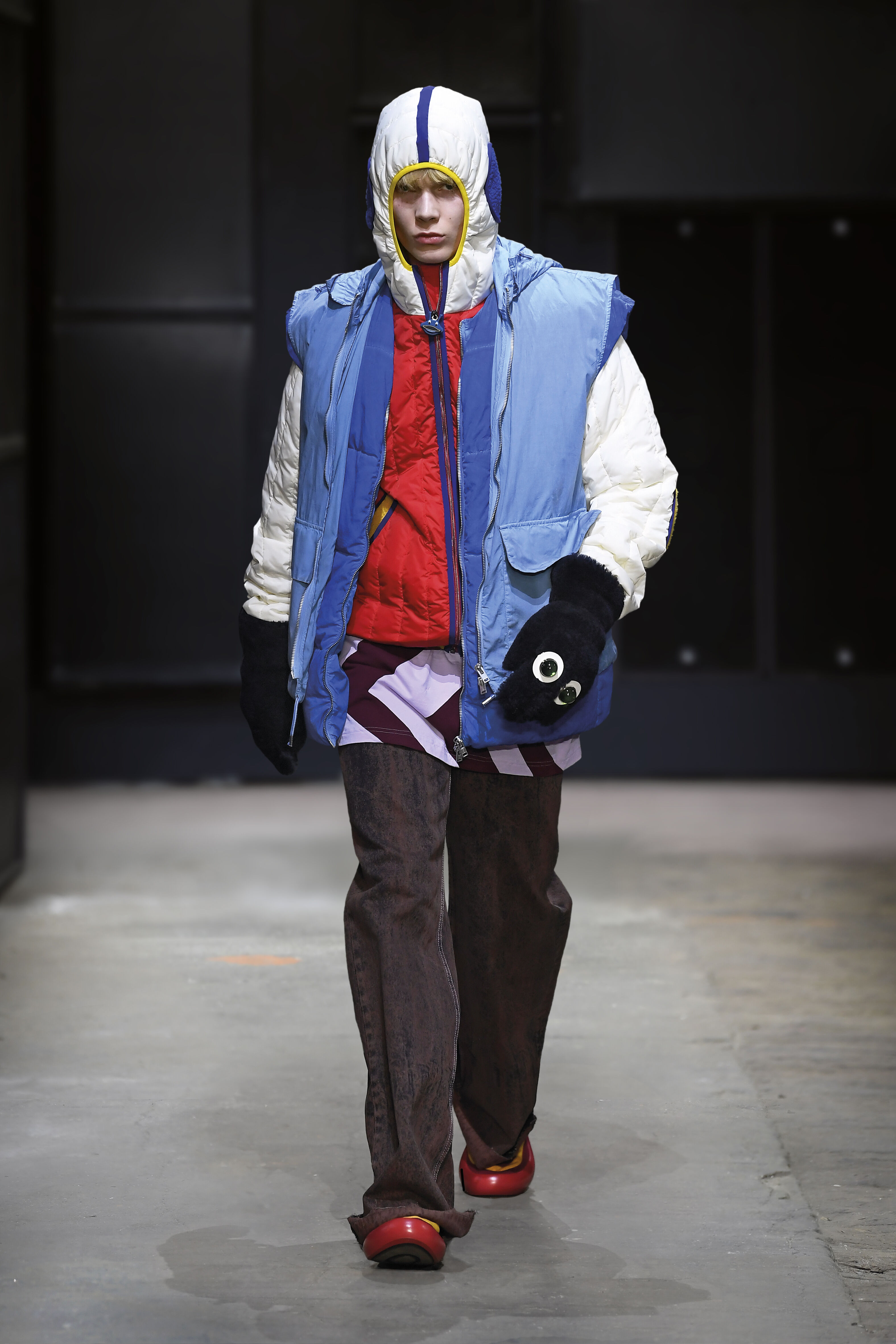 最終値下げ！MARNI マルニ  ウール デザインポンチョ ダークグレー 三越伊勢丹 | MARNI/マルニ_Men通販 | クルーネック ダメージ